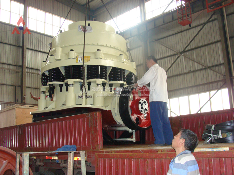 PYD900 trituradora de cono eficiente se envió a Xinjiang