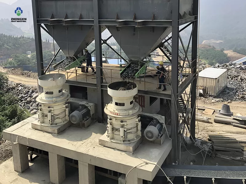 Chancadora de cono hidráulica operando en línea de trituración secundaria