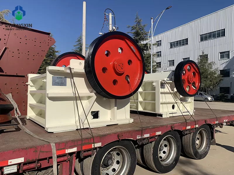 Embalaje de exportación de chancadora de mandíbula listo para transporte