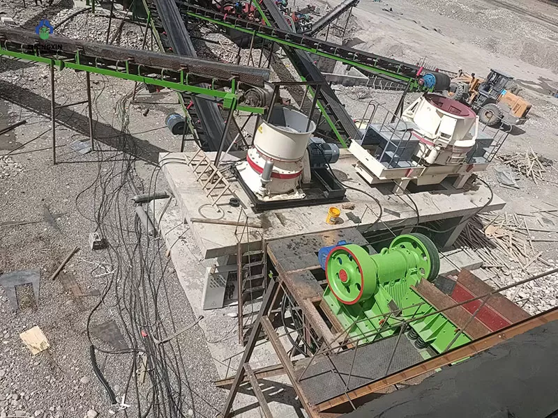 Línea de producción de agregados con trituradora de cono para granito