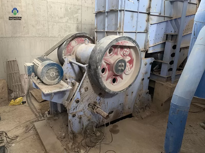 Planta de Chancado de Piedra de Montaña y Producción de Agregados de 1200 TPH