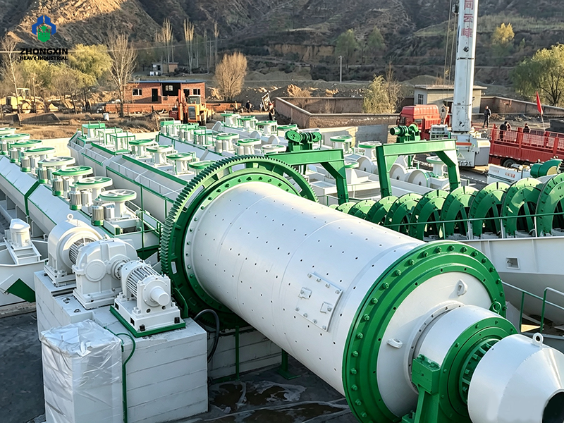 Mineral de oro en vetas de cuarzo