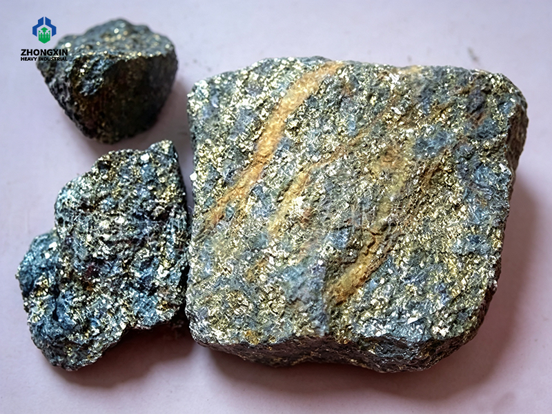 Mineral sulfuroso de cobre con alto contenido de sulfuros para procesamiento minero