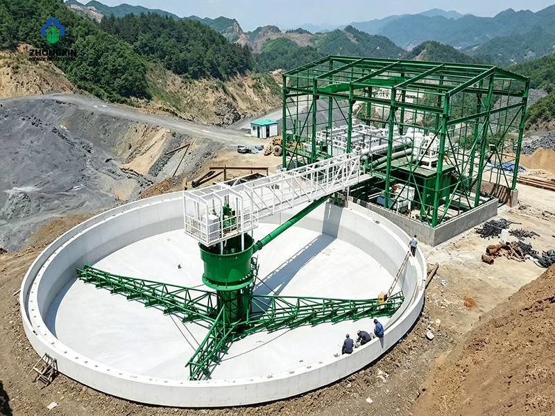 Espesador de minerales en planta de beneficio de hierro