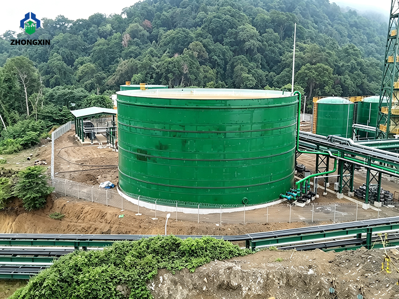 Espesador cónico de alta eficiencia para separación sólido-líquido y recuperación de agua en planta minera
