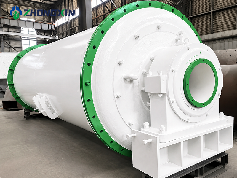 Ensamblaje en fábrica de molino de bolas cerámico de escala industrial - Zhongxin